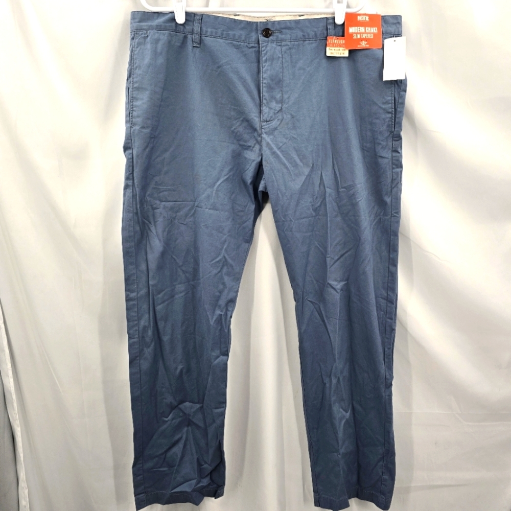 NWT Dockers Pacific Flyweight Collection Modern‎ Khakis Slim Tapered Size 40x30.